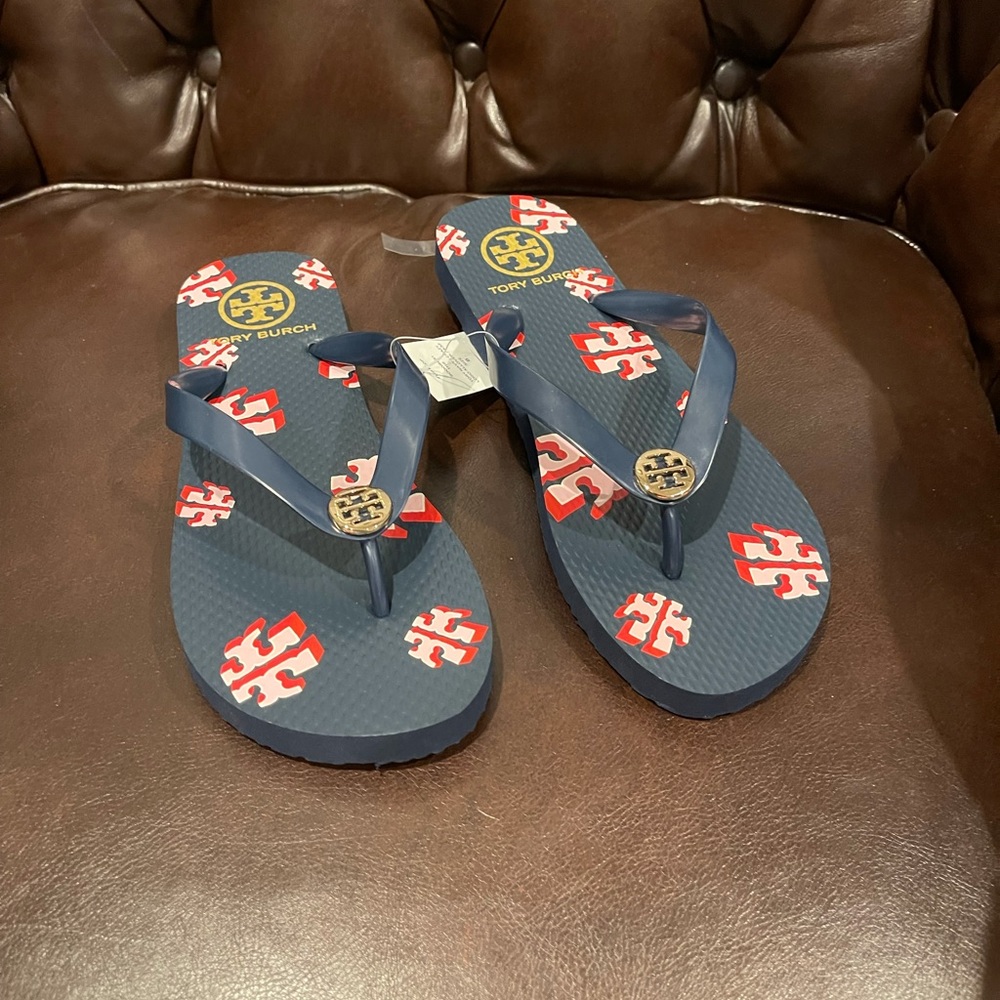 Tory Burch navy blue flip flops size 8 new w/ tags